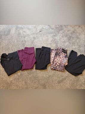 Set of 5 Fabletics leggings size MEDIUM